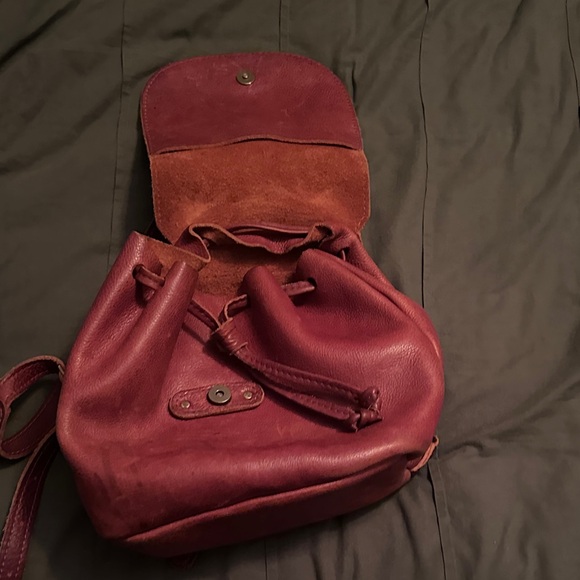 Portland Leather Brown Bucket Backpack - Picture 4 of 10
